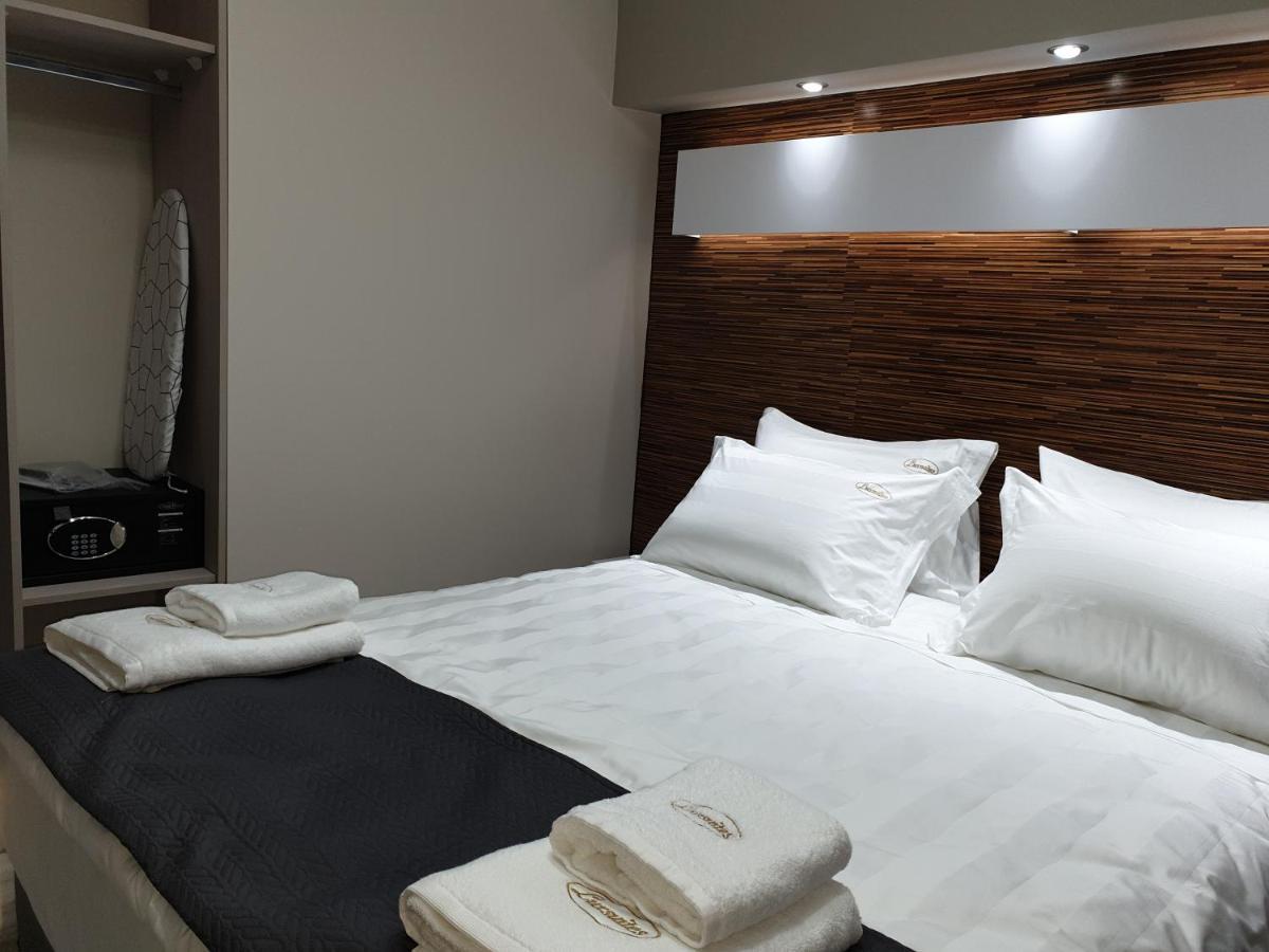 Luxrooms Ofrínion Eksteriør billede