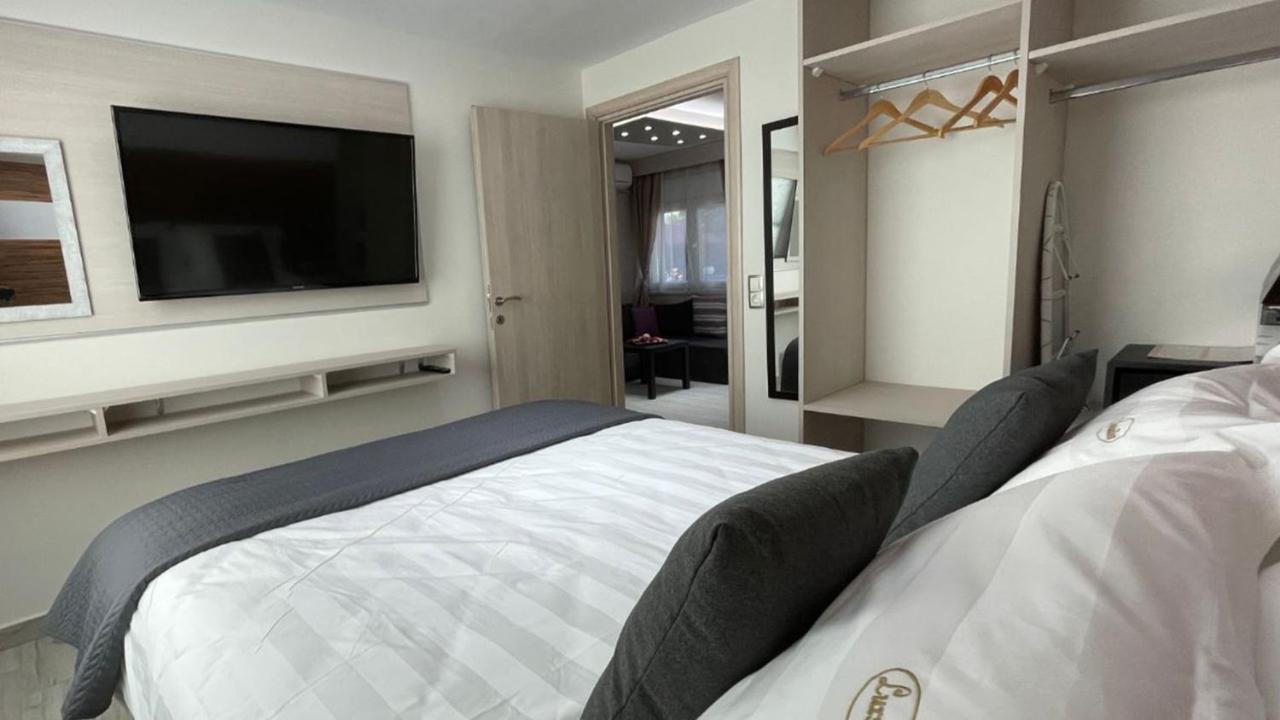 Luxrooms Ofrínion Eksteriør billede