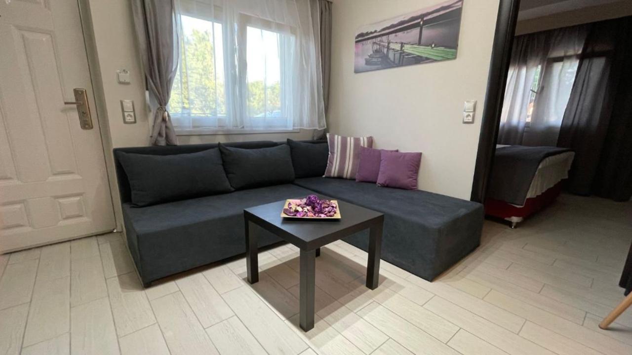 Luxrooms Ofrínion Eksteriør billede