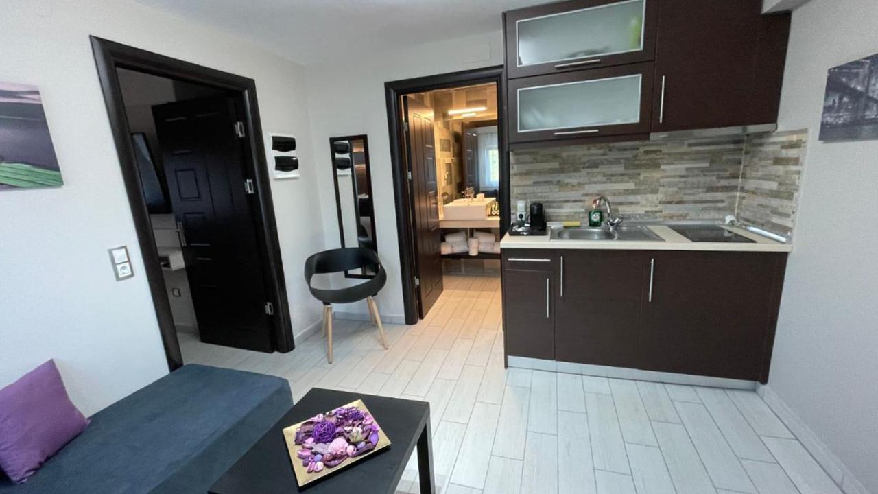Luxrooms Ofrínion Eksteriør billede
